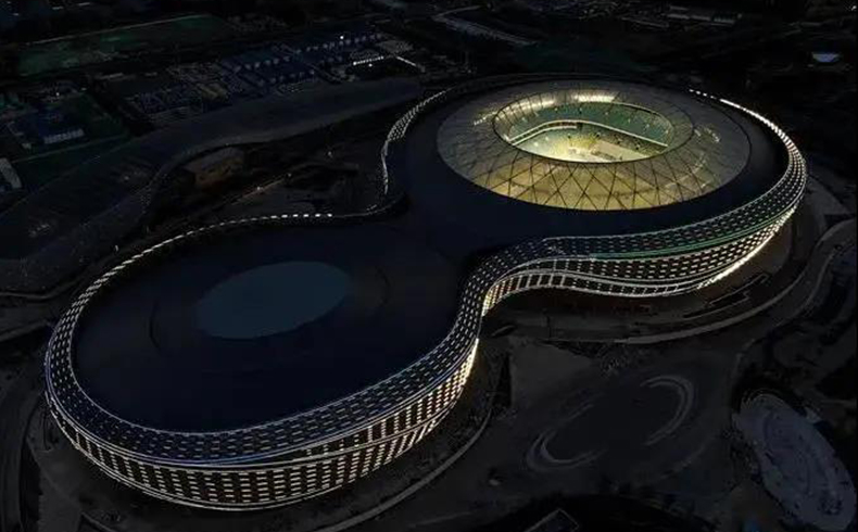 Phoenix Hill Sport Park: The First Installation for Large Stadium in China