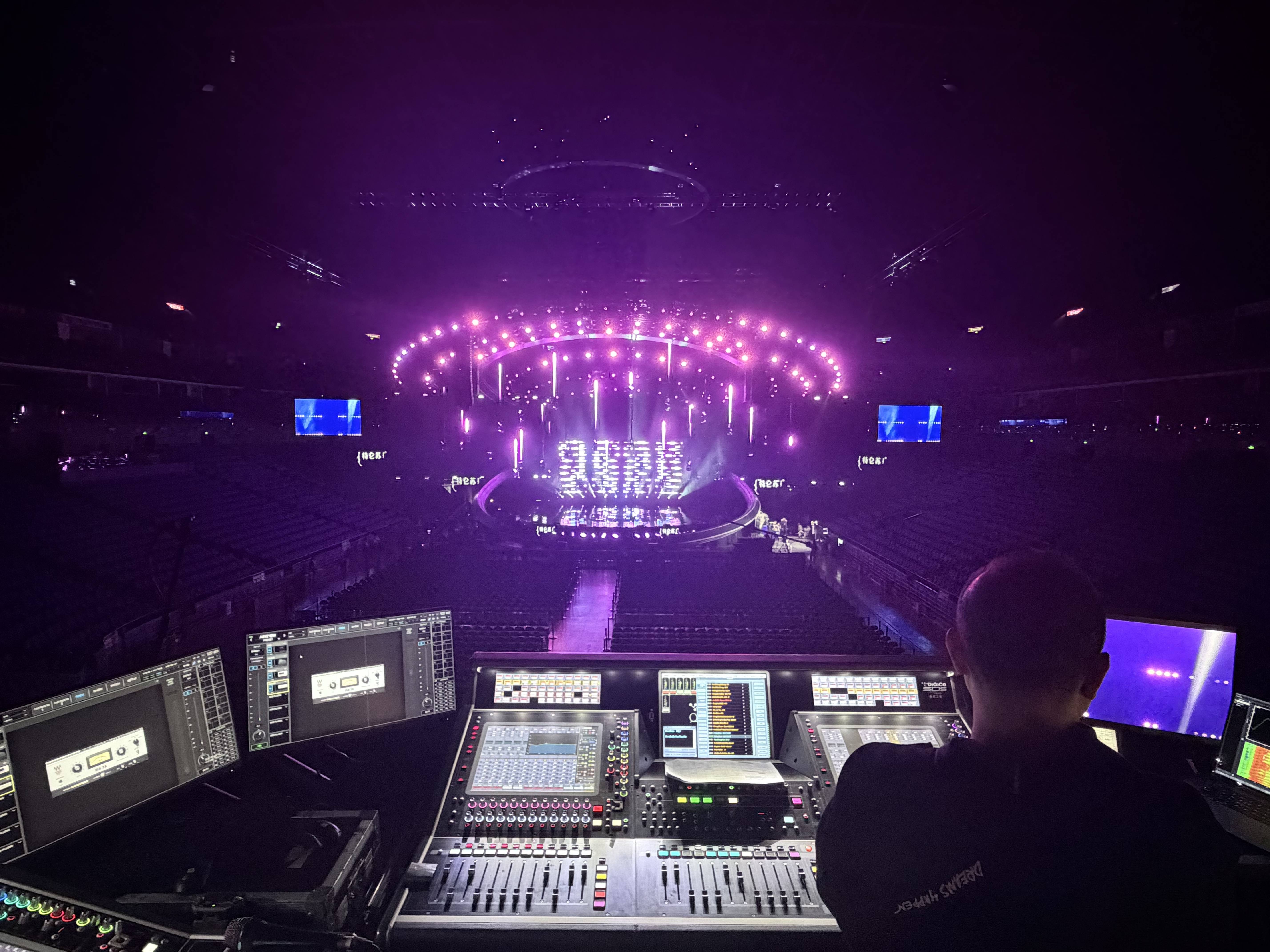 《梦圆东方·2026东方卫视跨年盛典》的元旦钟声,“响”彻东方!用快乐奔赴更好的2026!